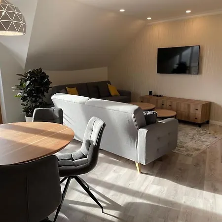 Apartment Luxusny Pri Jazere - Free Parking *