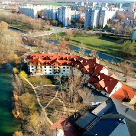 Luxusny Pri Jazere - Free Parking Apartment Bratislava