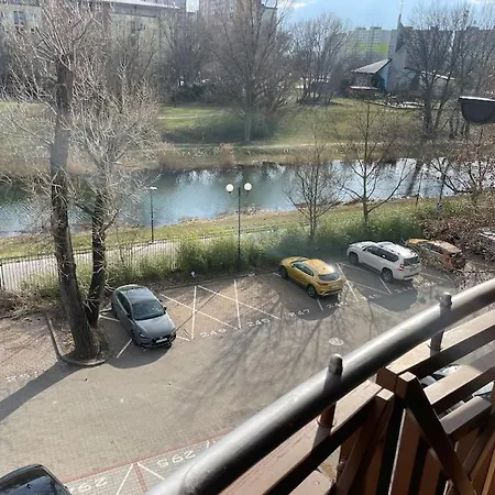Luxusny Pri Jazere - Free Parking Apartment