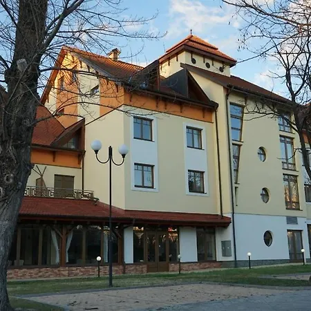 Apartment Luxusny Pri Jazere - Free Parking Bratislava